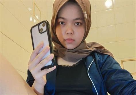 rara sotwe|Ratu Ngecrot @ratungecrot .